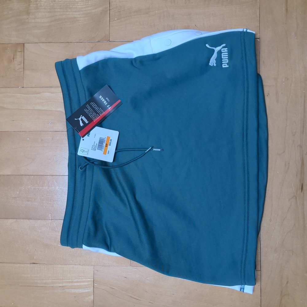 131-**NWT**Puma T7 mini skirt